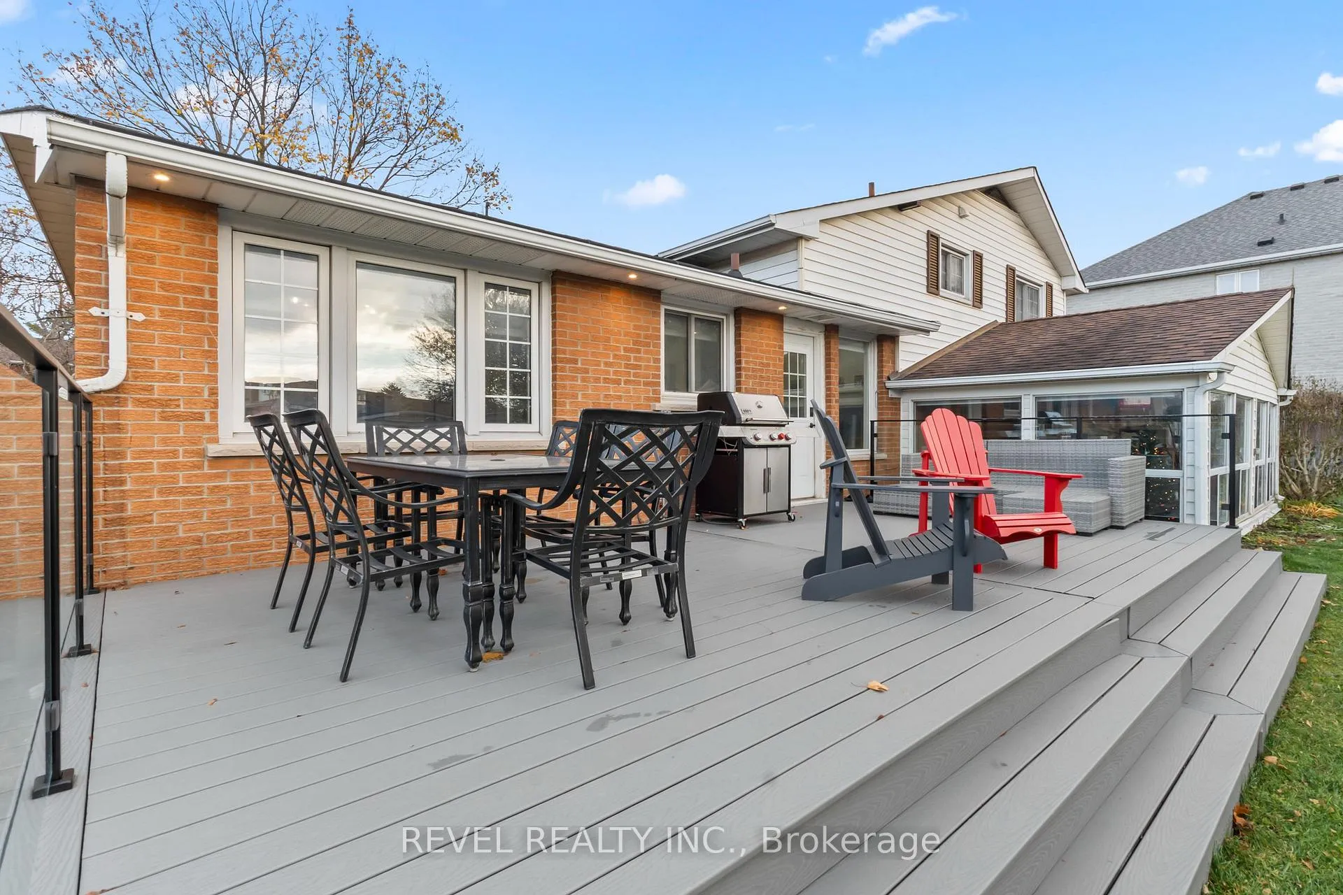 Photo 37 of 68 Applewood Crescent, Whitby, Blue Grass Meadows — HOMEH