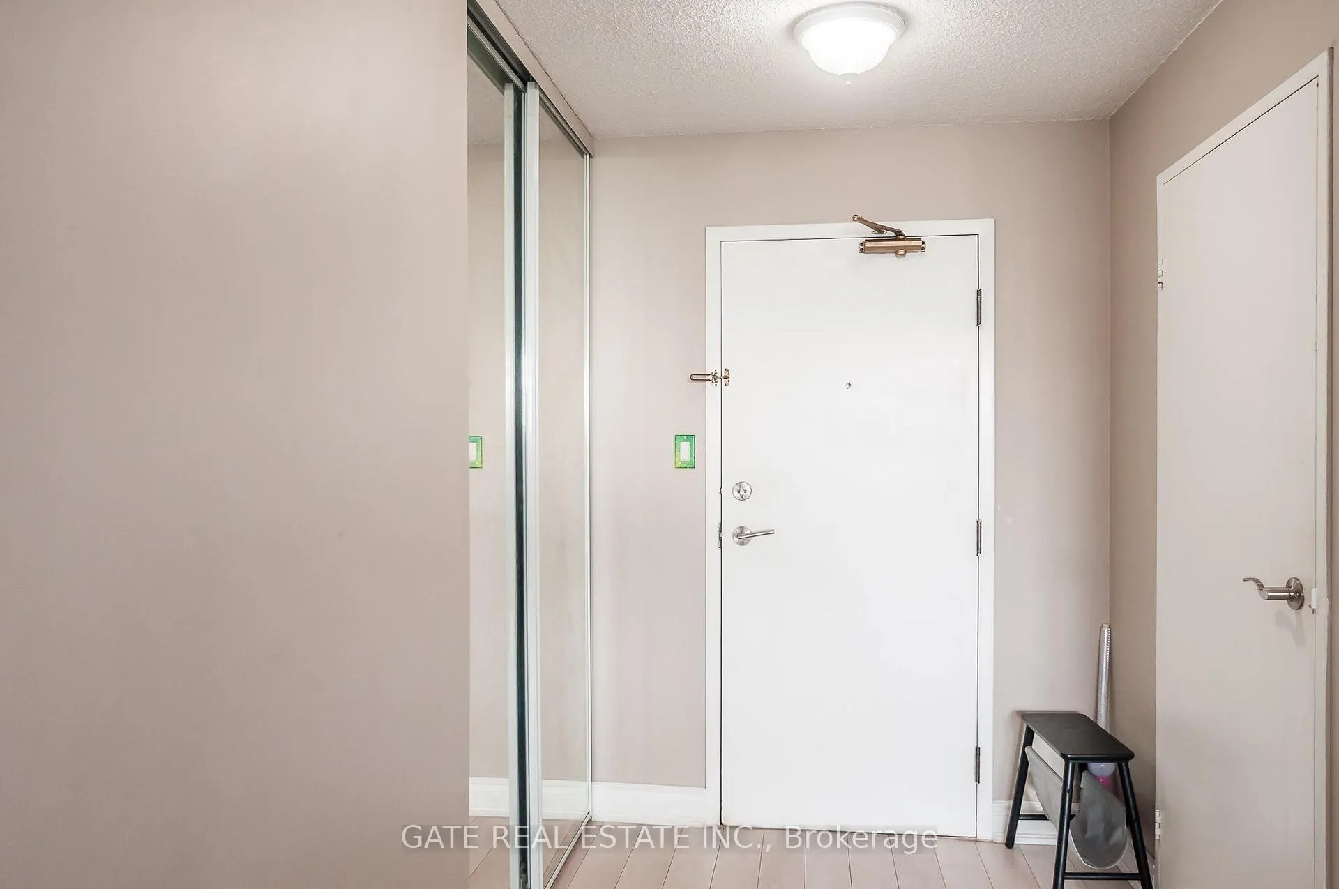 Photo 6 of Unit 1604, 5 Rowntree Road, Etobicoke, Mount Olive-Silverstone-Jamestown — HOMEH