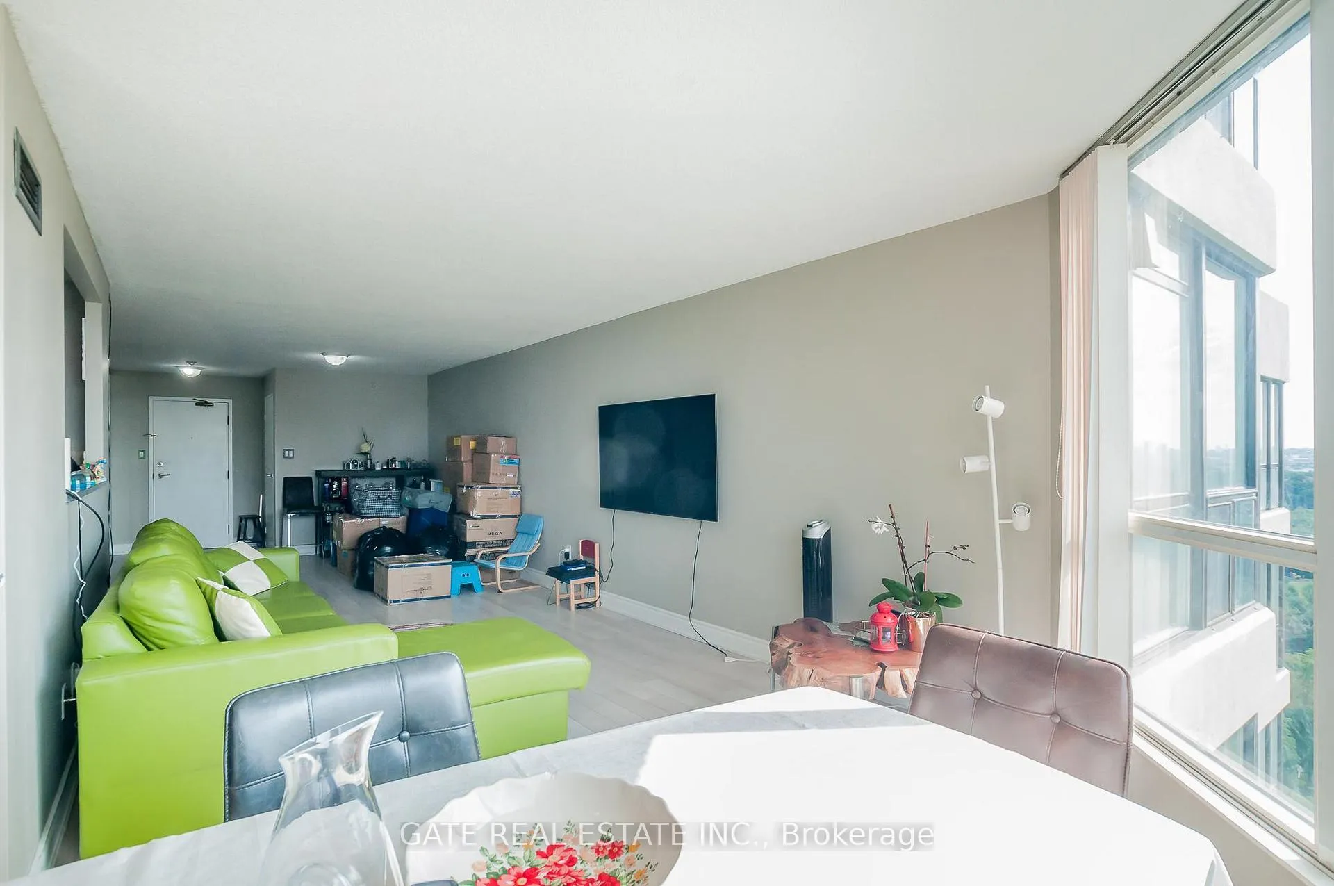 Photo 11 of Unit 1604, 5 Rowntree Road, Etobicoke, Mount Olive-Silverstone-Jamestown — HOMEH