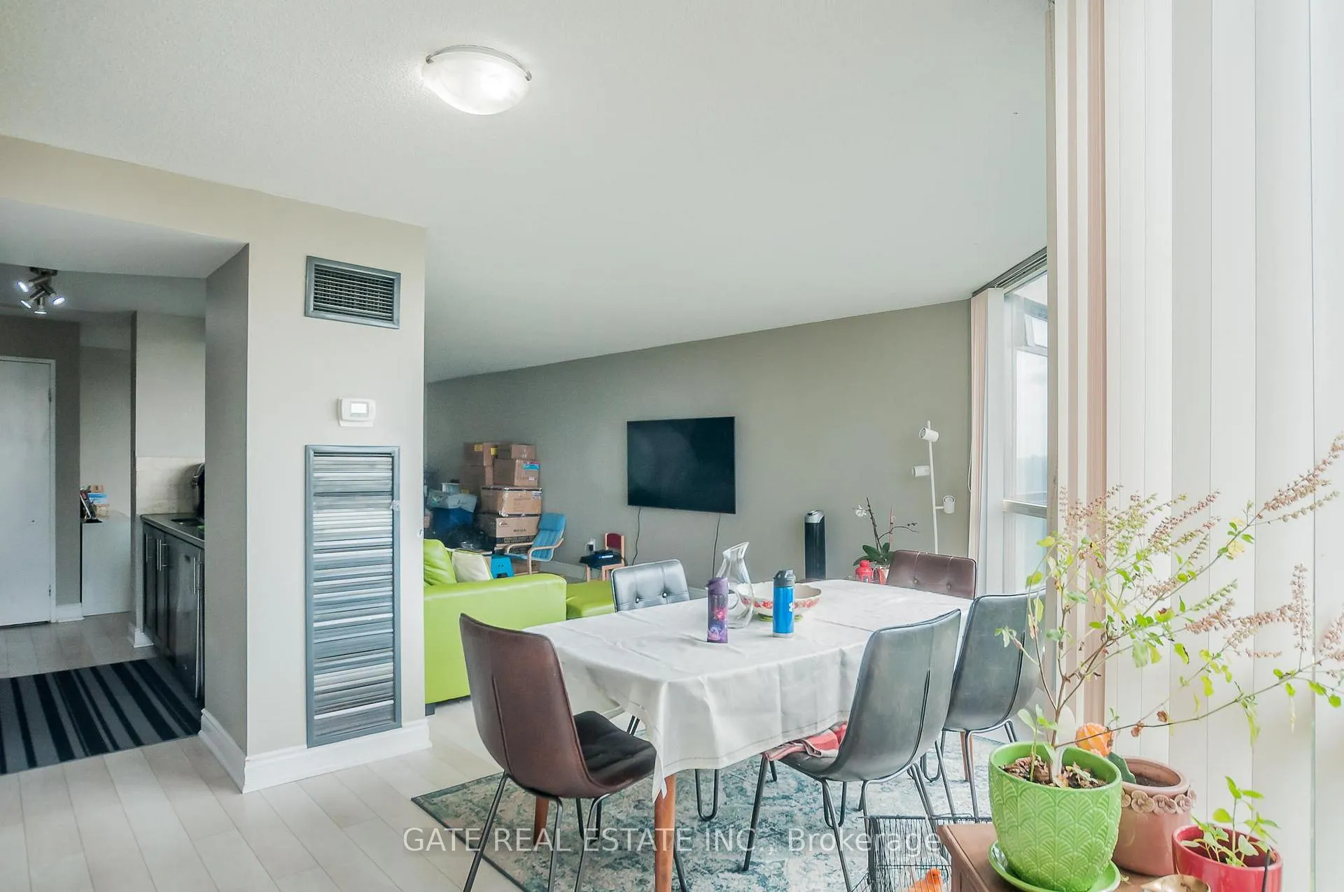 Photo 15 of Unit 1604, 5 Rowntree Road, Etobicoke, Mount Olive-Silverstone-Jamestown — HOMEH