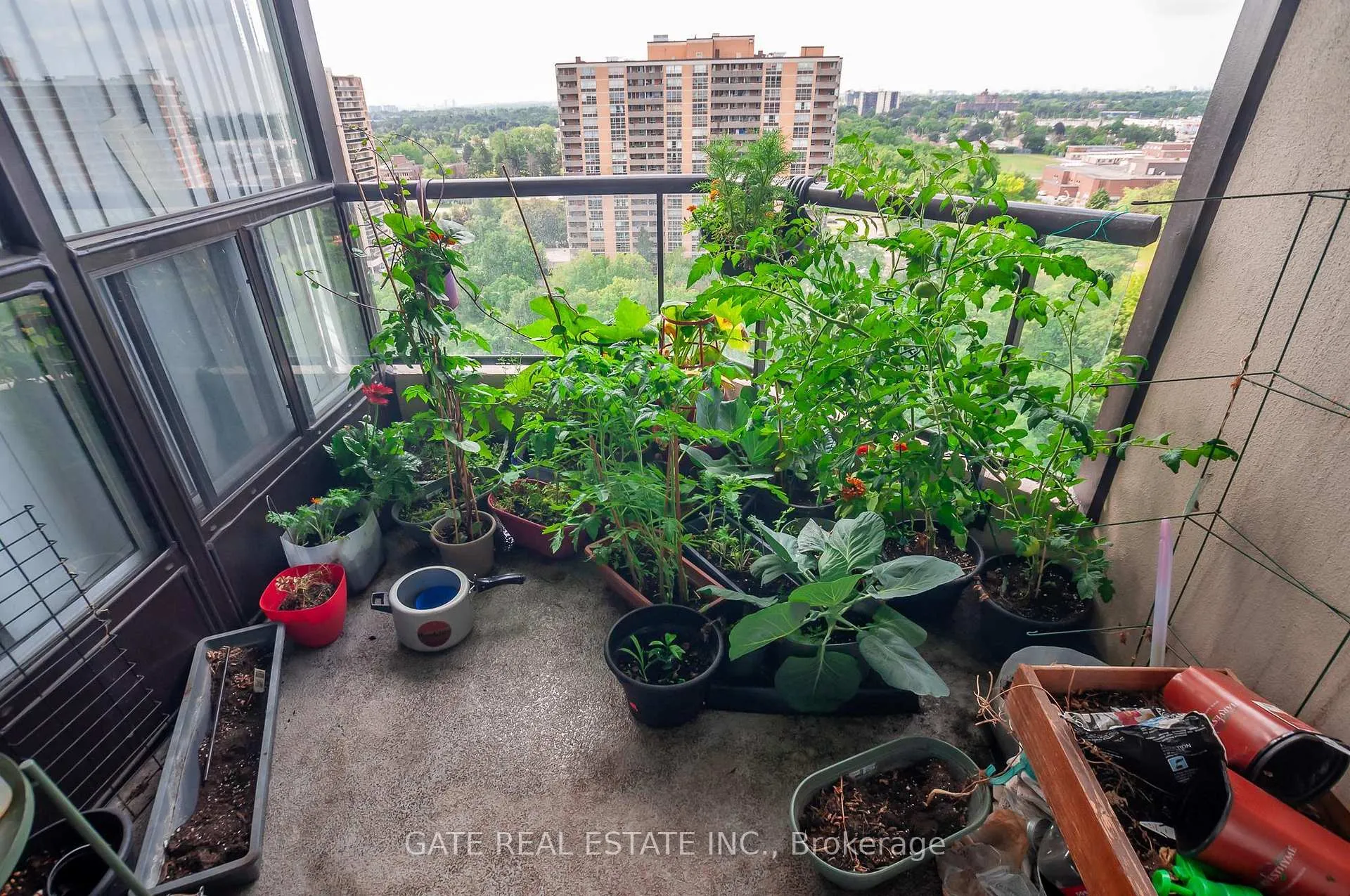 Photo 21 of Unit 1604, 5 Rowntree Road, Etobicoke, Mount Olive-Silverstone-Jamestown — HOMEH