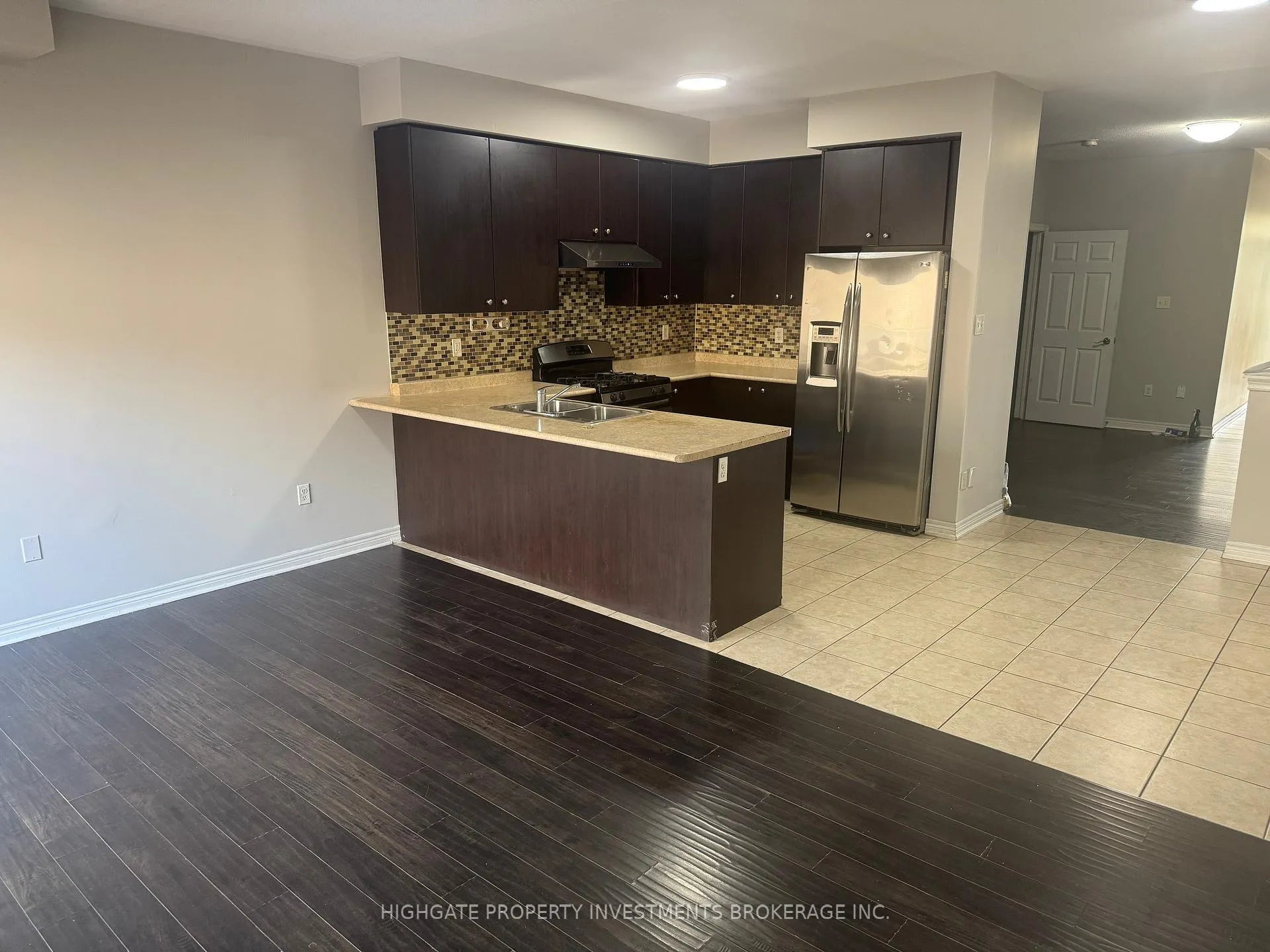 Photo 2 of 12 Frenchpark Circle, Brampton, Credit Valley — HOMEH
