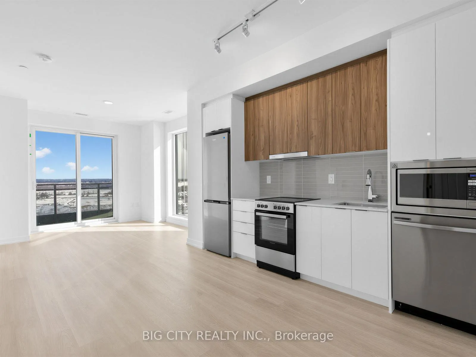 Photo 2 of Unit 1803, 9751 Markham Road, Markham, Greensborough — HOMEH