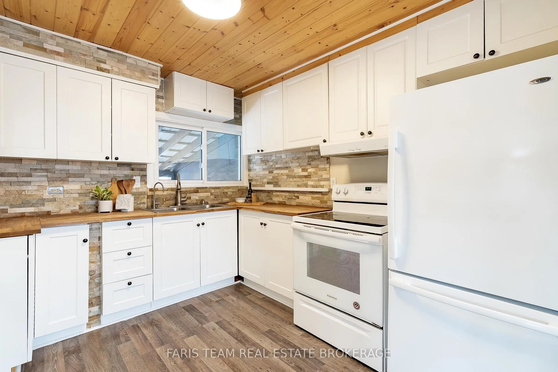 Photo 6 of 328 Percy Street, Tay, Waubaushene — HOMEH