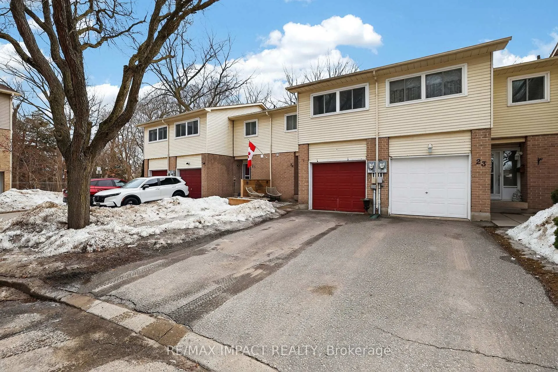 Photo 2 of Unit 24, 1133 Ritson Road N, Oshawa, Centennial — HOMEH