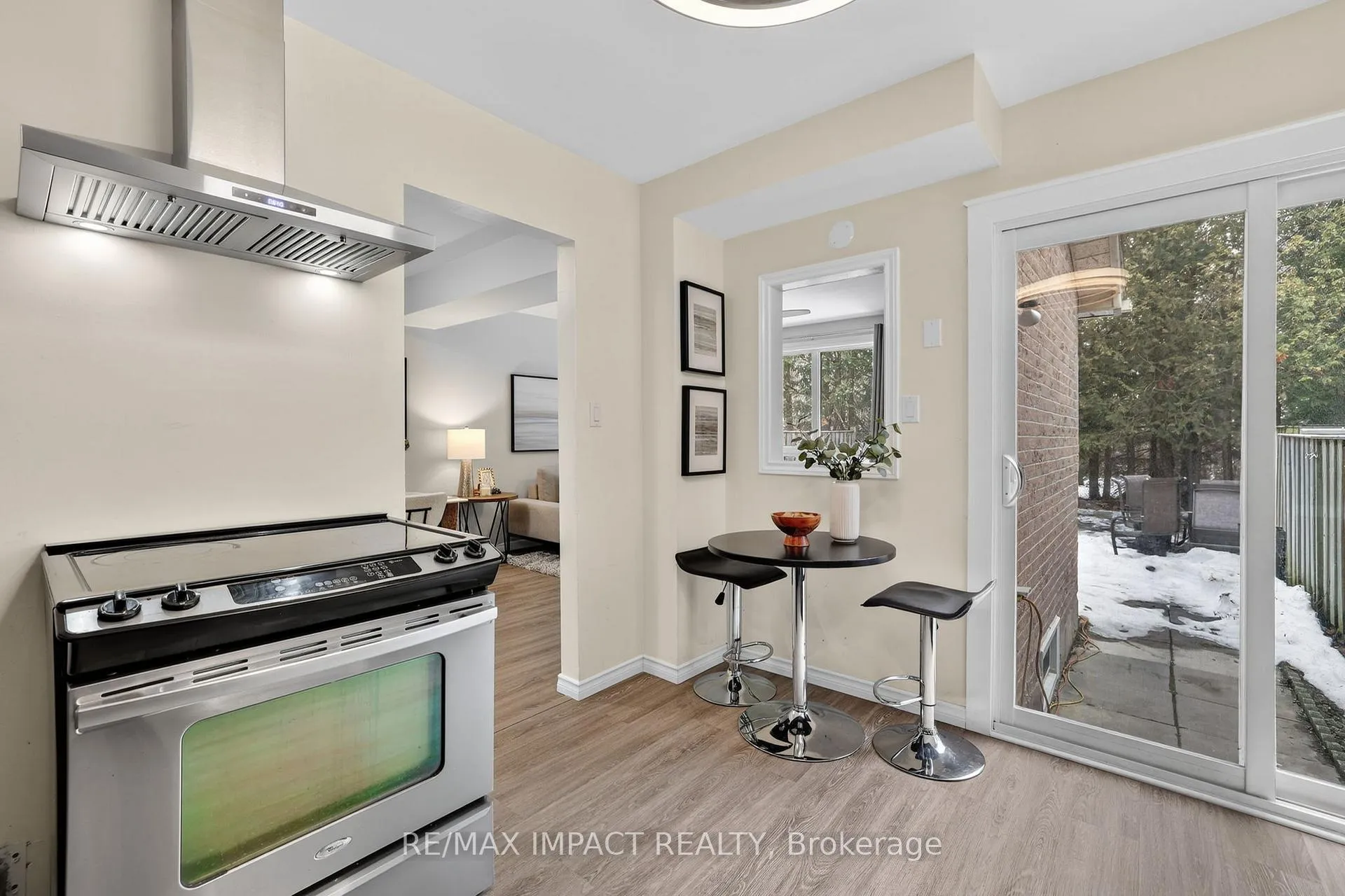 Photo 22 of Unit 24, 1133 Ritson Road N, Oshawa, Centennial — HOMEH