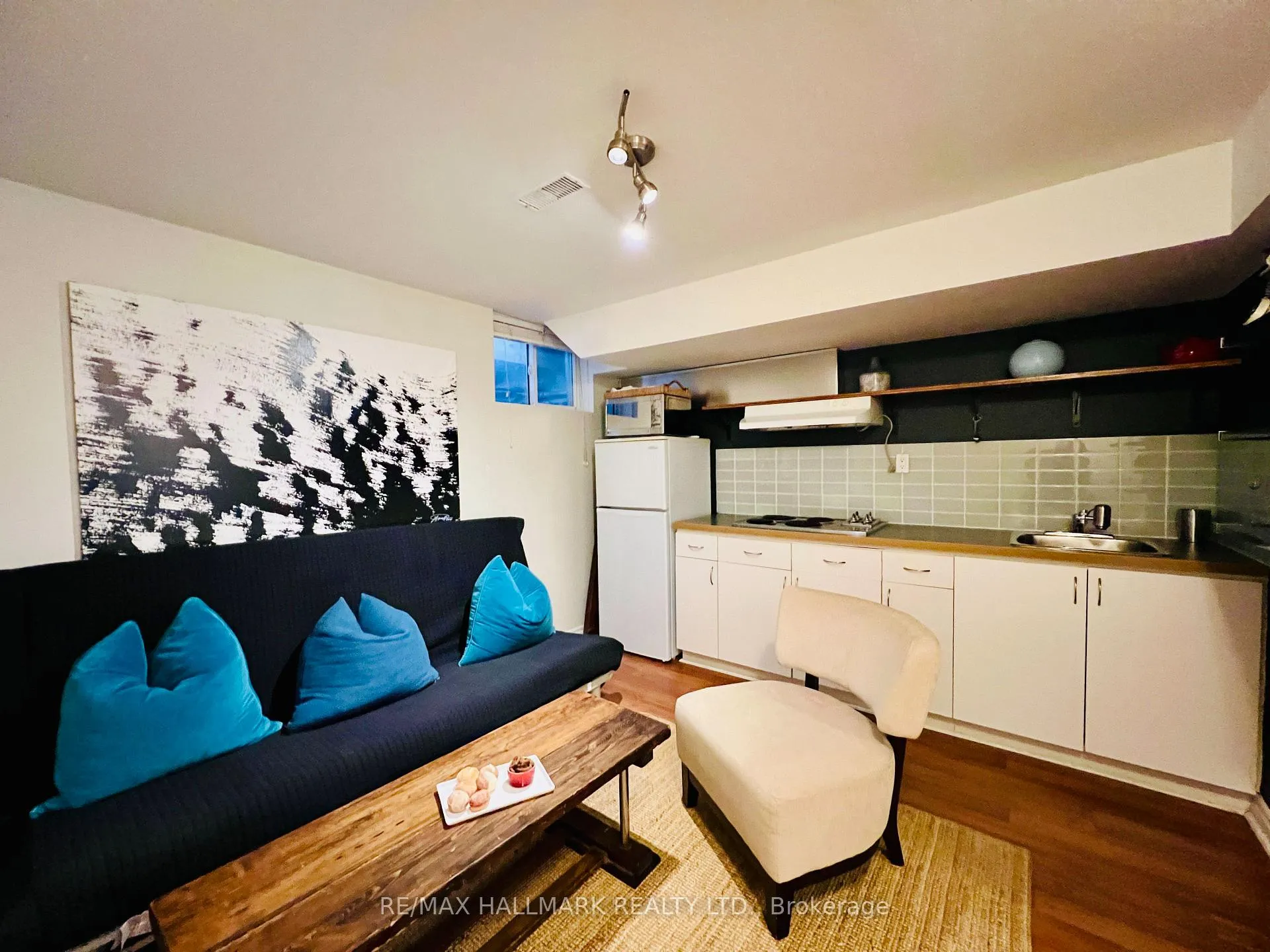 Photo 4 of Unit Lower, 38 Norwood Terrace, Toronto, East End-Danforth — HOMEH