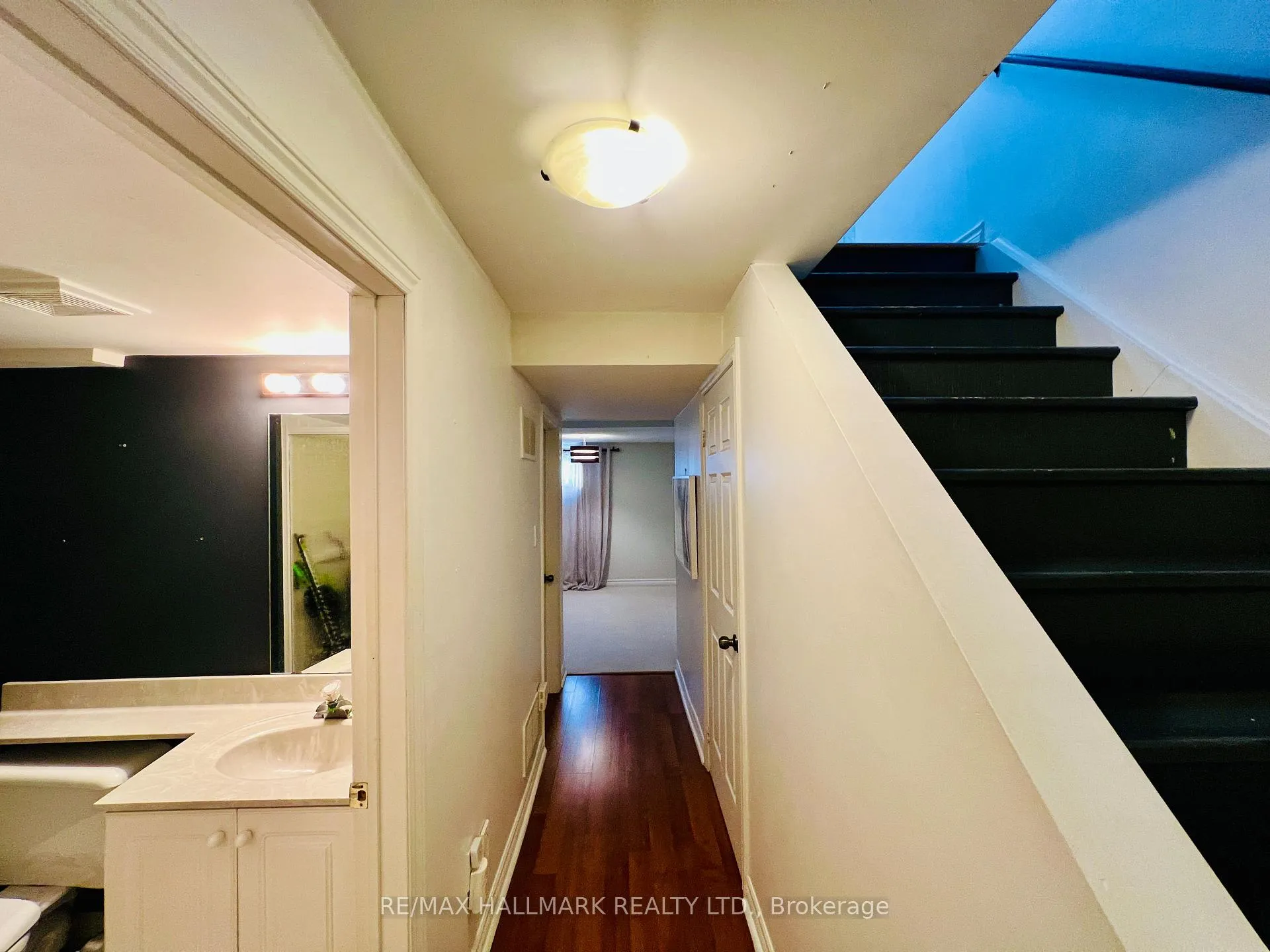 Photo 11 of Unit Lower, 38 Norwood Terrace, Toronto, East End-Danforth — HOMEH