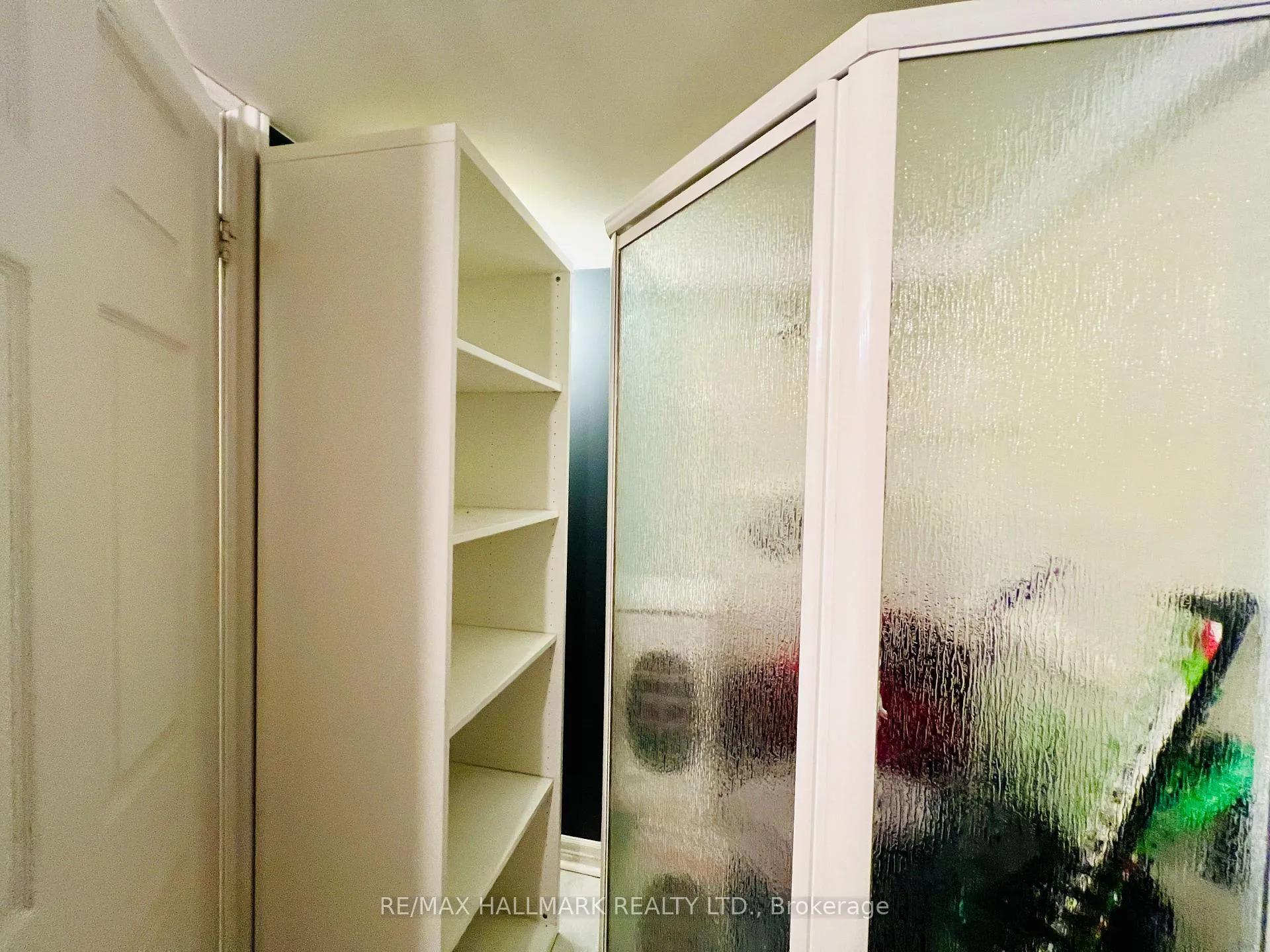 Photo 13 of Unit Lower, 38 Norwood Terrace, Toronto, East End-Danforth — HOMEH