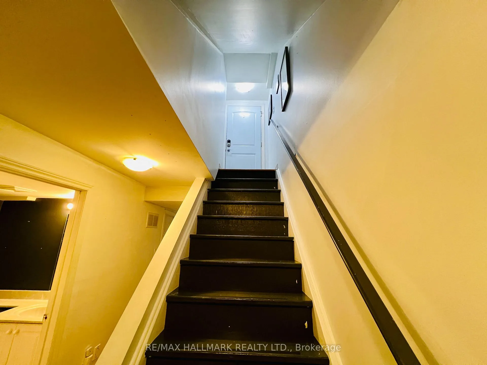 Photo 15 of Unit Lower, 38 Norwood Terrace, Toronto, East End-Danforth — HOMEH