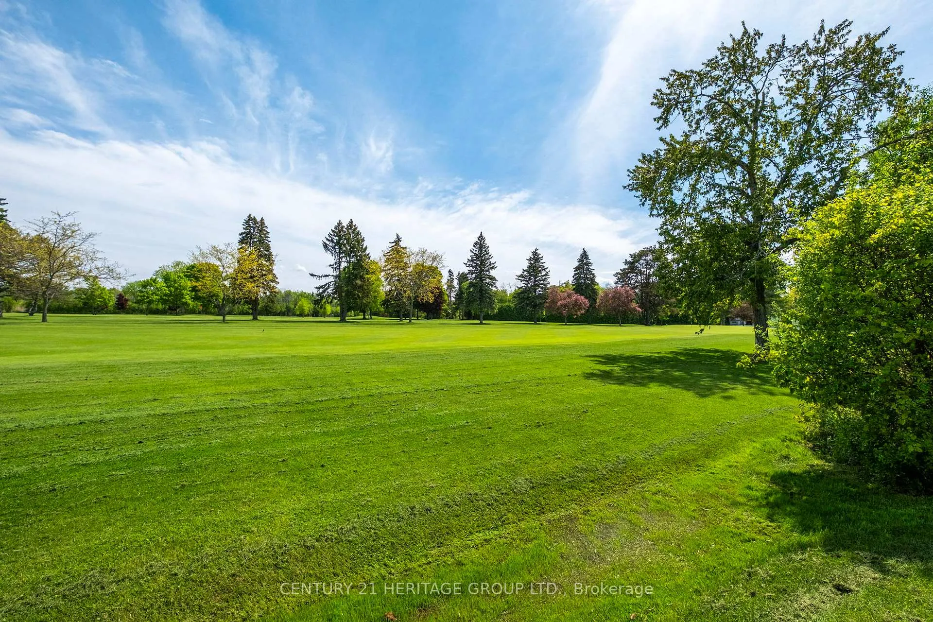 Photo 41 of 911 Lake Drive N, Georgina, Historic Lakeshore Communities — HOMEH