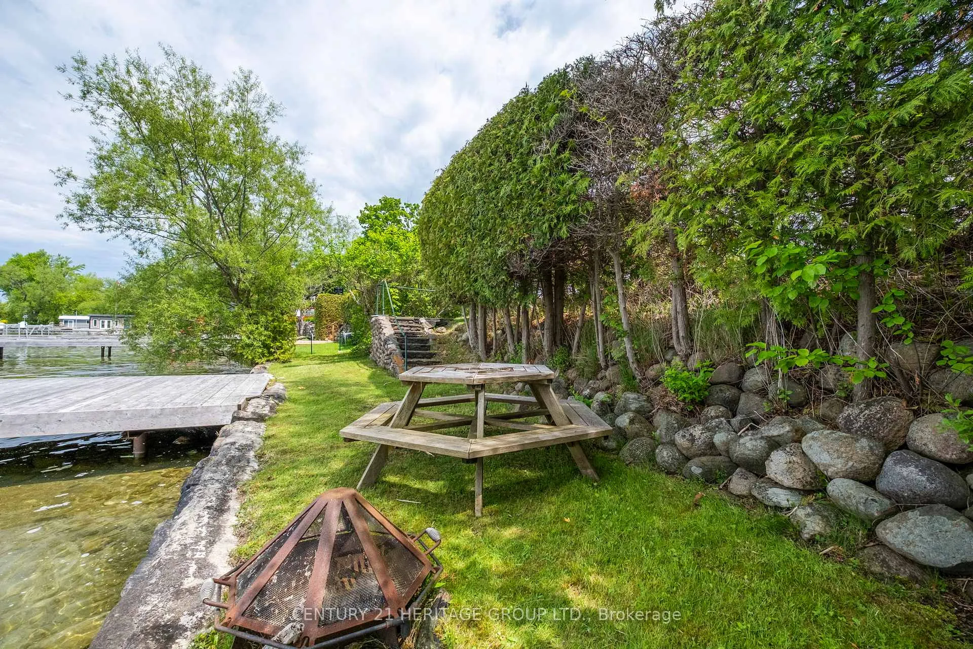 Photo 45 of 911 Lake Drive N, Georgina, Historic Lakeshore Communities — HOMEH