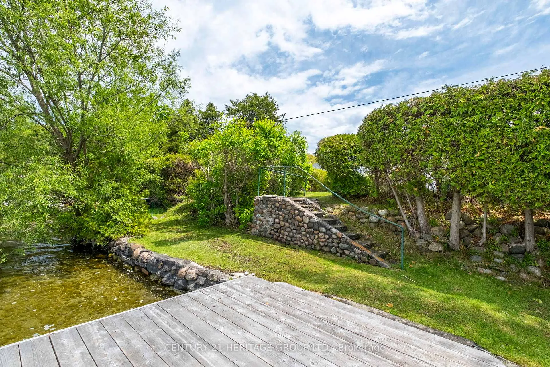Photo 46 of 911 Lake Drive N, Georgina, Historic Lakeshore Communities — HOMEH