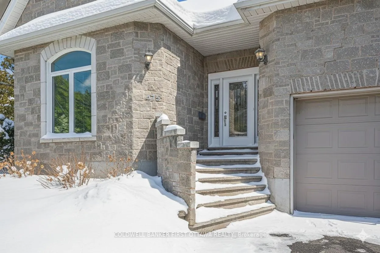 Photo 5 of 475 Moffatt Street, Carleton Place — HOMEH