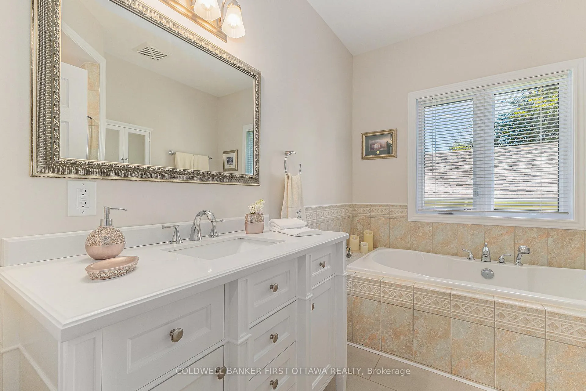 Photo 20 of 475 Moffatt Street, Carleton Place — HOMEH