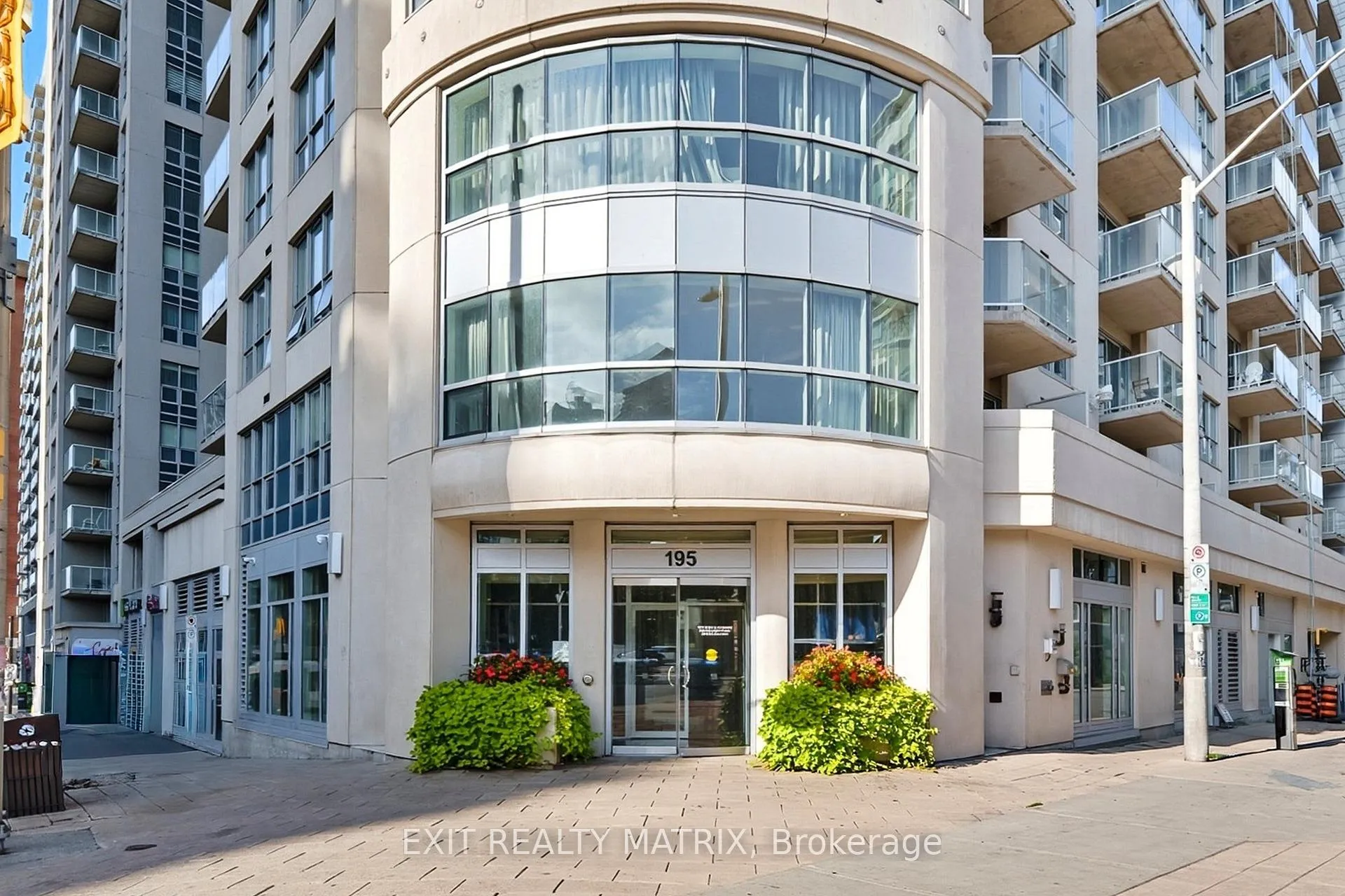Photo 3 of Unit PH2-2803, 195 Besserer Street, Ottawa, Sandy Hill — HOMEH