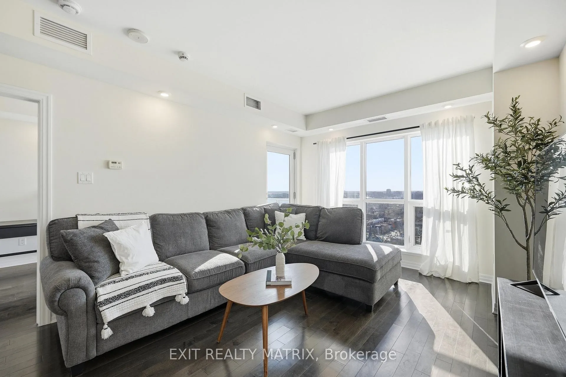 Photo 11 of Unit PH2-2803, 195 Besserer Street, Ottawa, Sandy Hill — HOMEH