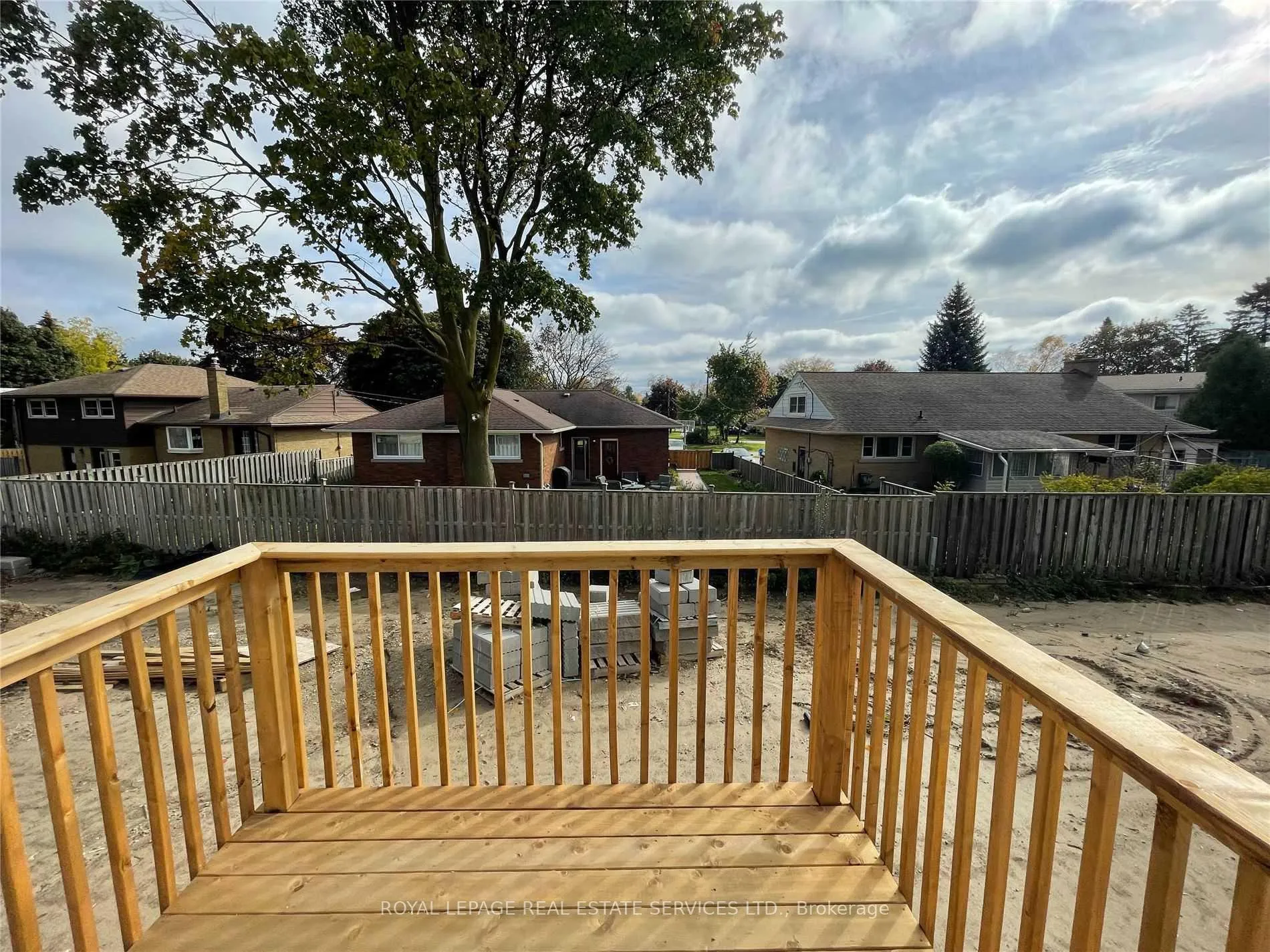Photo 13 of 60 Dewberry Drive, Kitchener — HOMEH