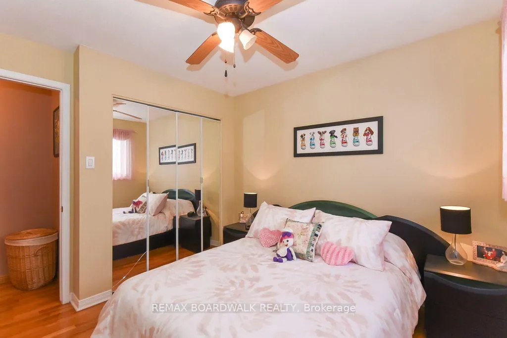 Photo 16 of 1408 Marchand Street S, Ottawa, Cyrville Rd./Industrial Park — HOMEH