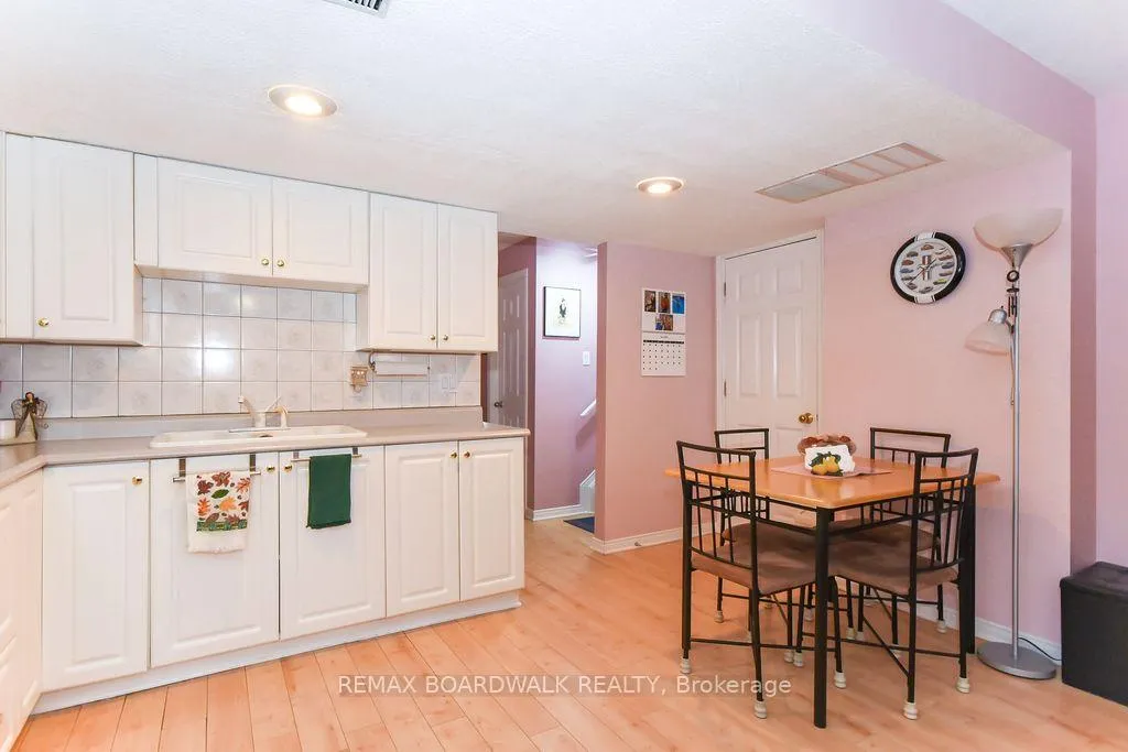 Photo 24 of 1408 Marchand Street S, Ottawa, Cyrville Rd./Industrial Park — HOMEH