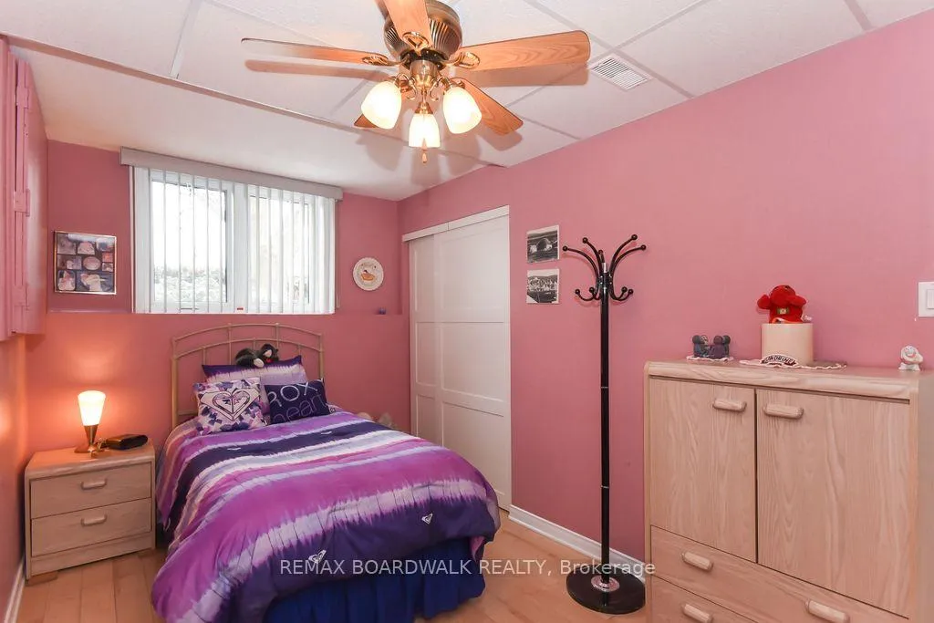 Photo 27 of 1408 Marchand Street S, Ottawa, Cyrville Rd./Industrial Park — HOMEH