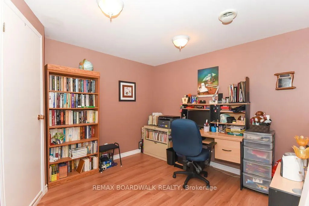 Photo 33 of 1408 Marchand Street S, Ottawa, Cyrville Rd./Industrial Park — HOMEH