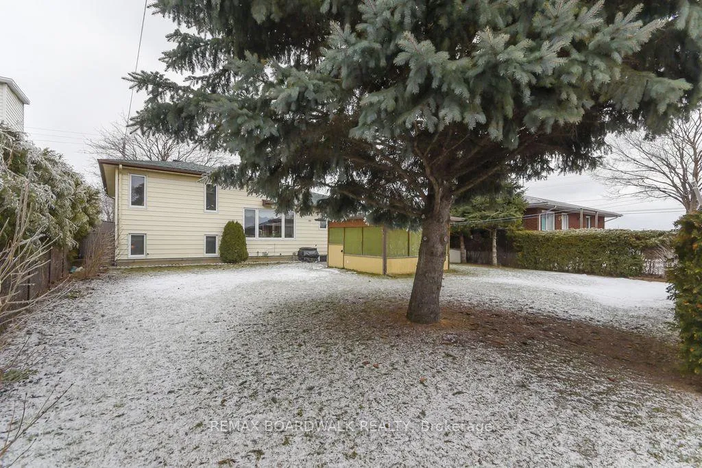 Photo 37 of 1408 Marchand Street S, Ottawa, Cyrville Rd./Industrial Park — HOMEH