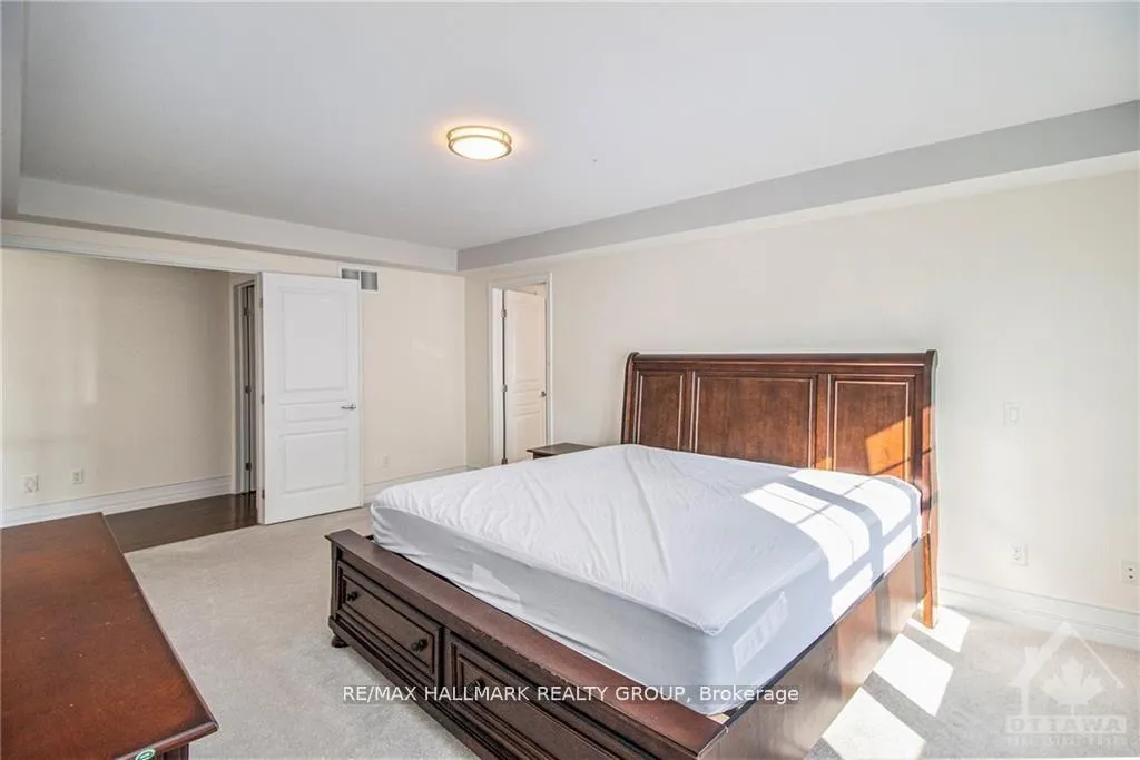 Photo 13 of 123 Solera Circle, Ottawa, Hunt Club Park/Greenboro — HOMEH