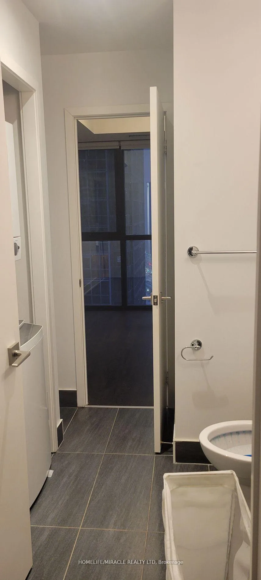Photo 5 of Unit 2509, 2916 Highway 7 Road, Vaughan, Concord — HOMEH