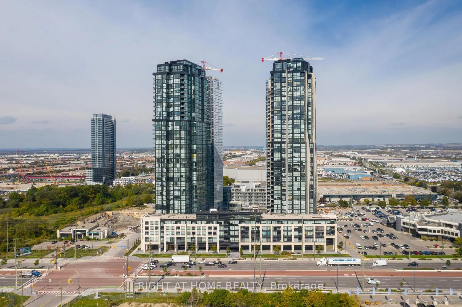 Photo 1 of Unit 3001, 2900 Highway 7 Road, Vaughan, Concord — HOMEH