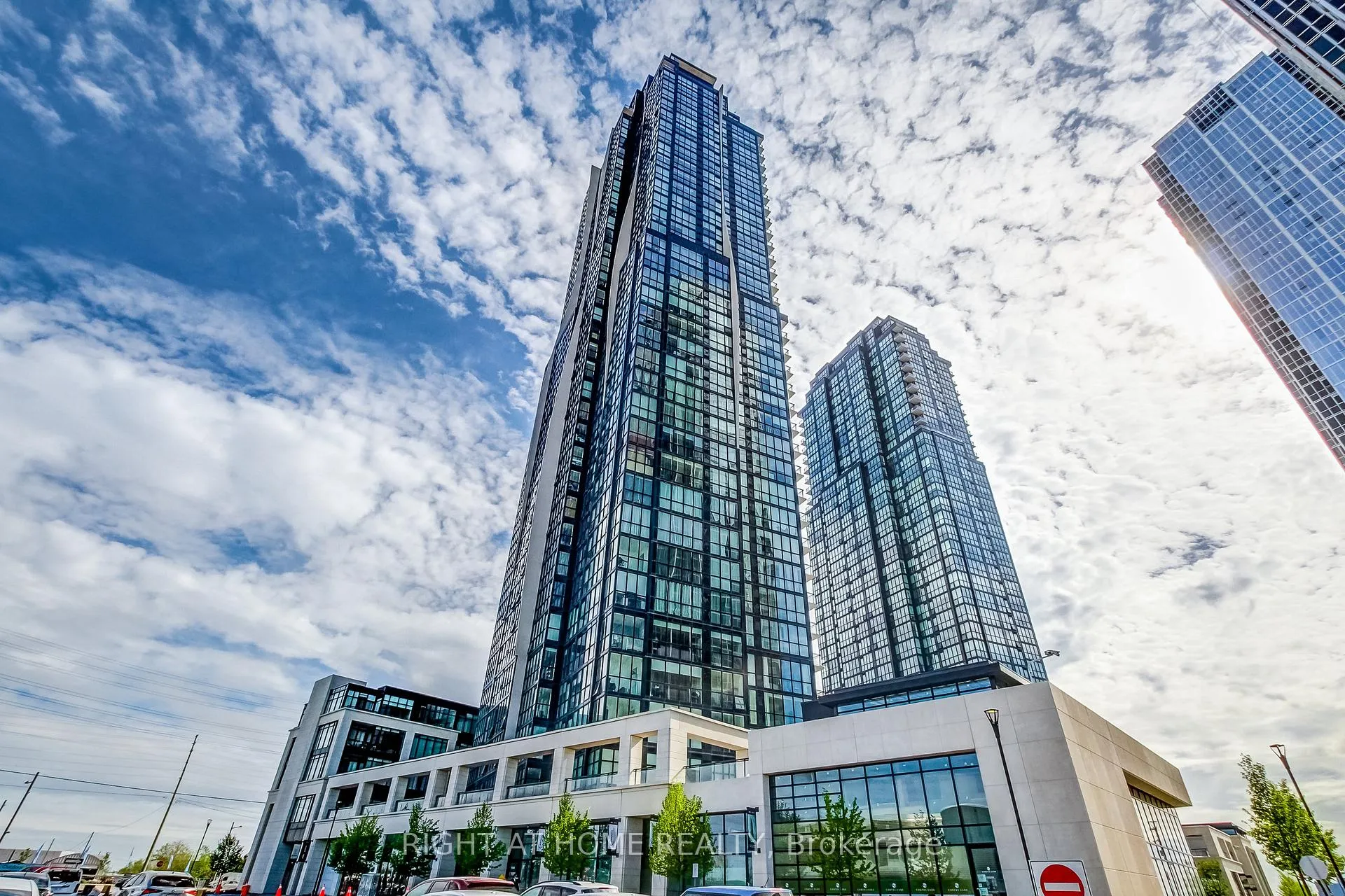Photo 2 of Unit 3001, 2900 Highway 7 Road, Vaughan, Concord — HOMEH