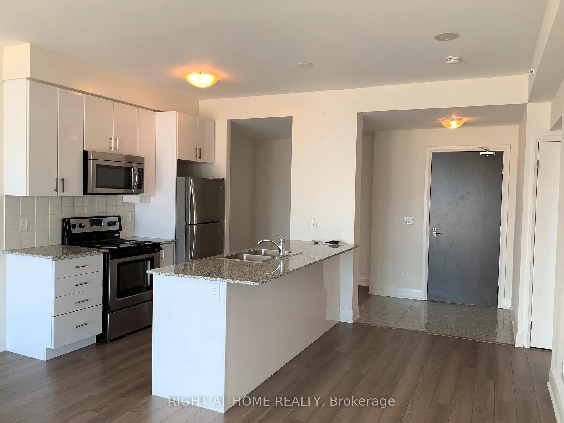 Photo 12 of Unit 3001, 2900 Highway 7 Road, Vaughan, Concord — HOMEH