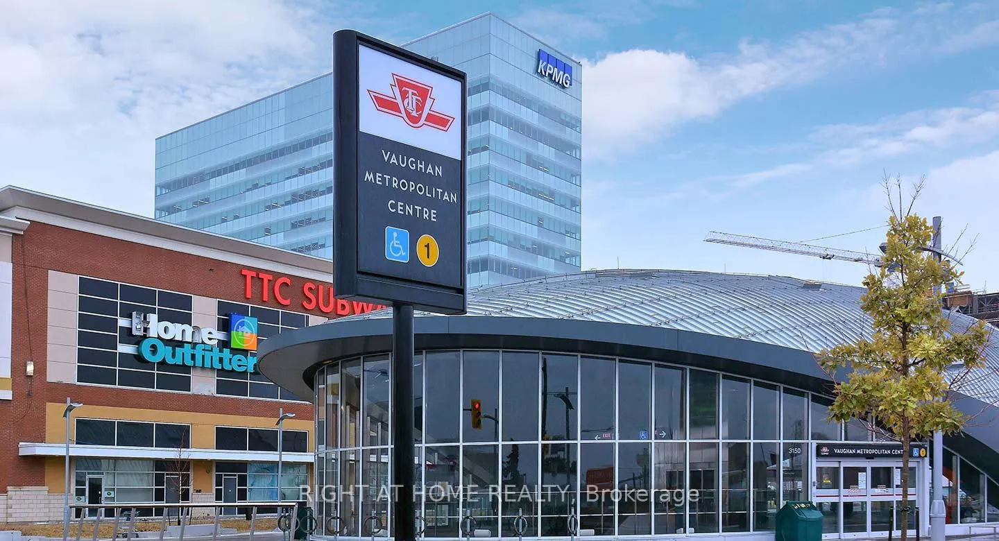 Photo 28 of Unit 3001, 2900 Highway 7 Road, Vaughan, Concord — HOMEH