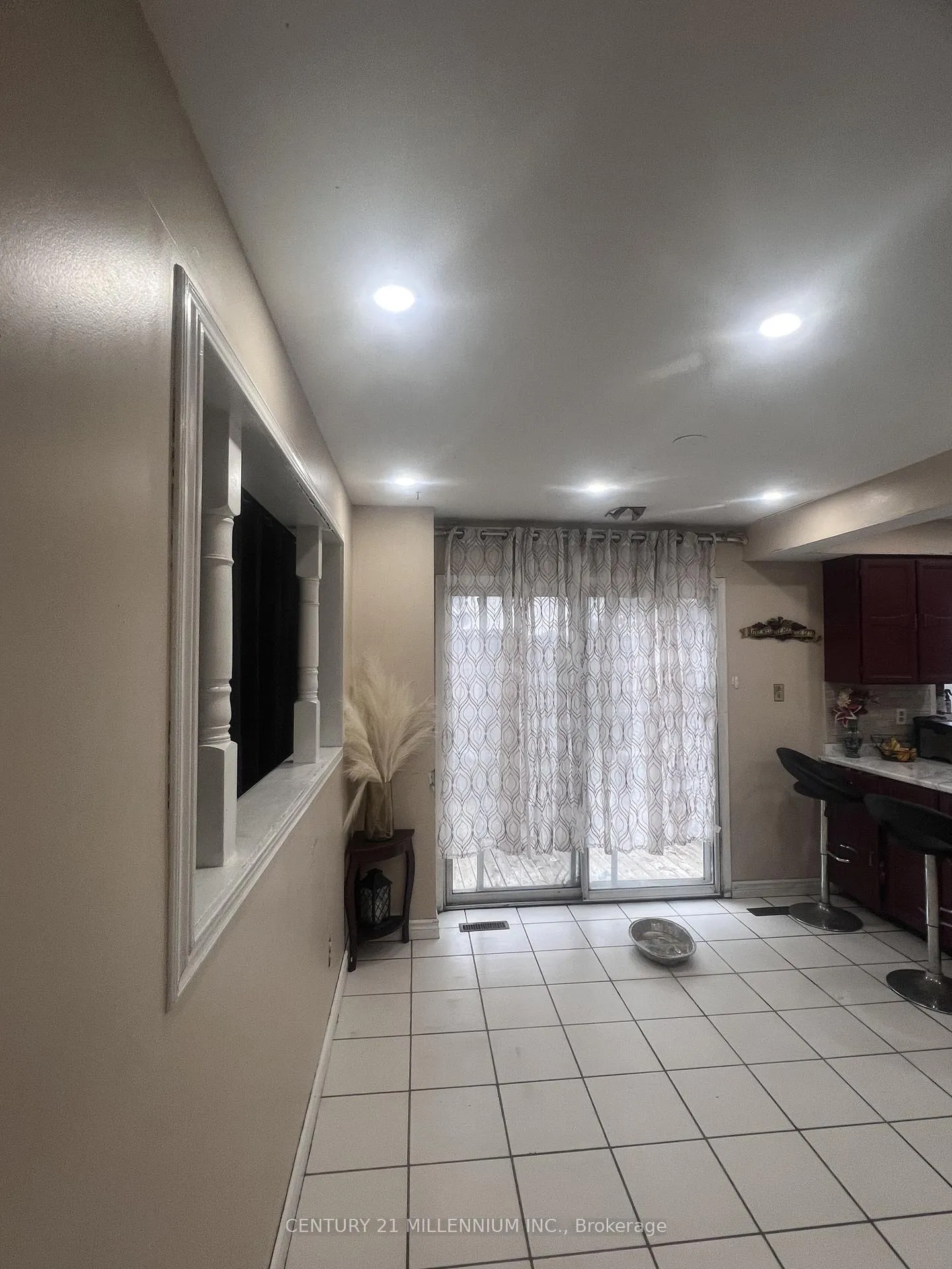 Photo 11 of 175 Vodden Street W, Brampton, Brampton West — HOMEH