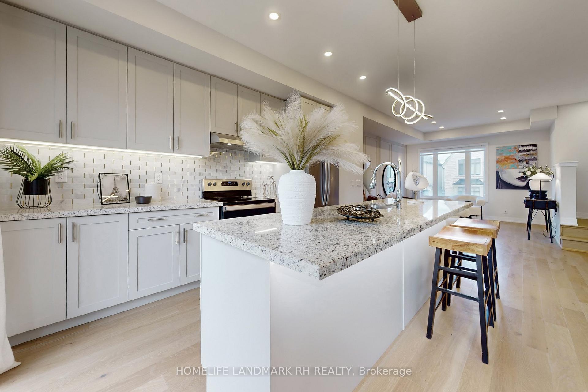 Photo 14 of 100 Guardhouse Crescent, Markham, Angus Glen — HOMEH