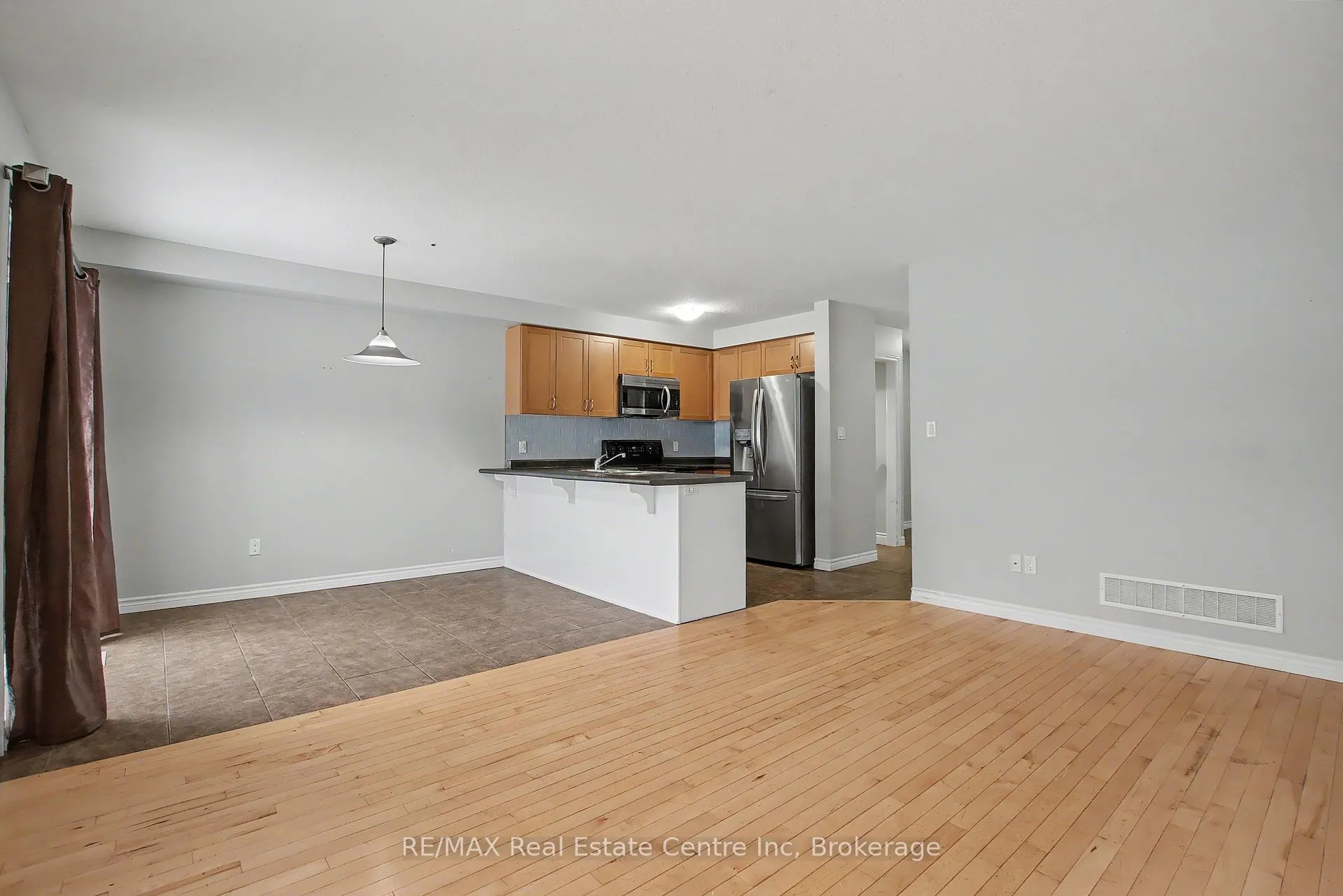 Photo 11 of 158 Kemp Crescent, Guelph, Grange Road — HOMEH
