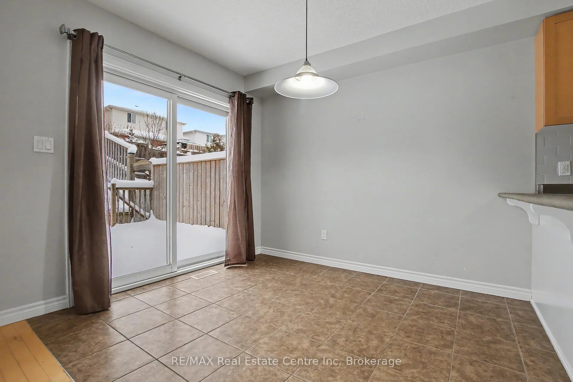 Photo 13 of 158 Kemp Crescent, Guelph, Grange Road — HOMEH