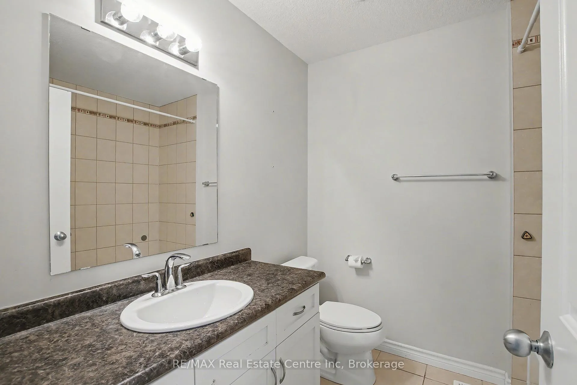 Photo 19 of 158 Kemp Crescent, Guelph, Grange Road — HOMEH