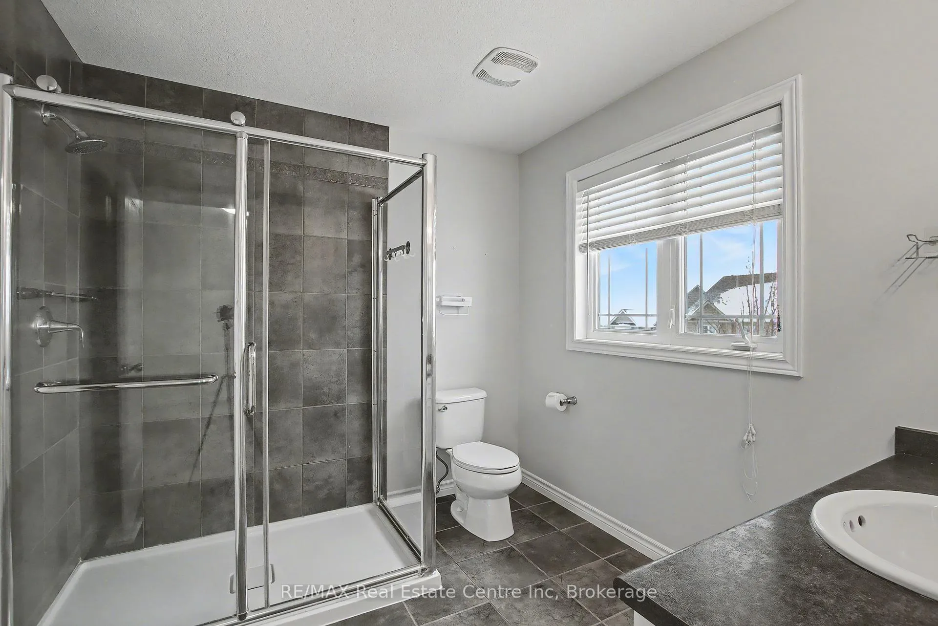 Photo 20 of 158 Kemp Crescent, Guelph, Grange Road — HOMEH