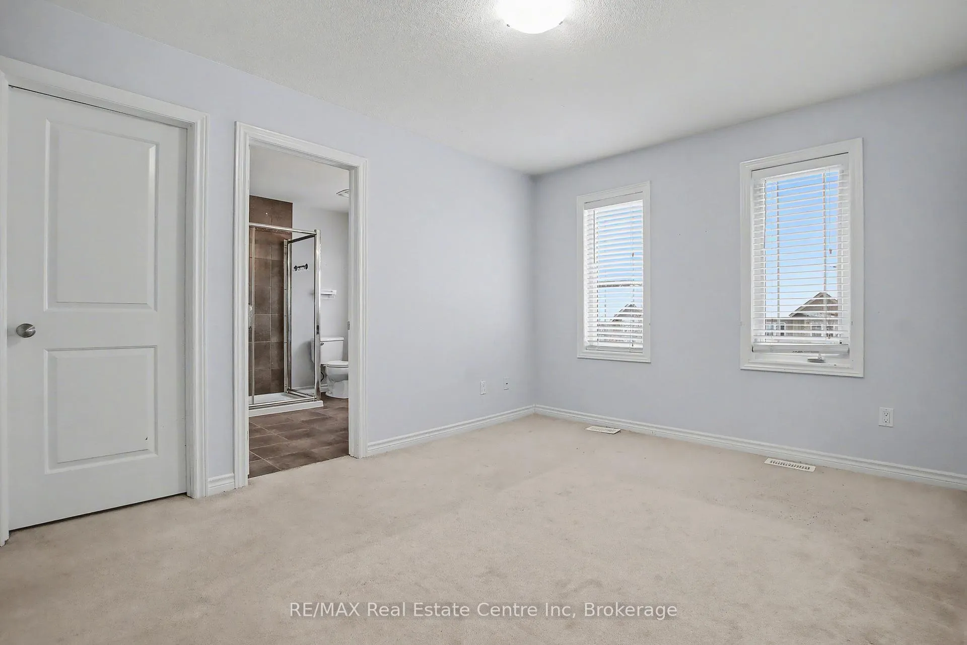 Photo 23 of 158 Kemp Crescent, Guelph, Grange Road — HOMEH