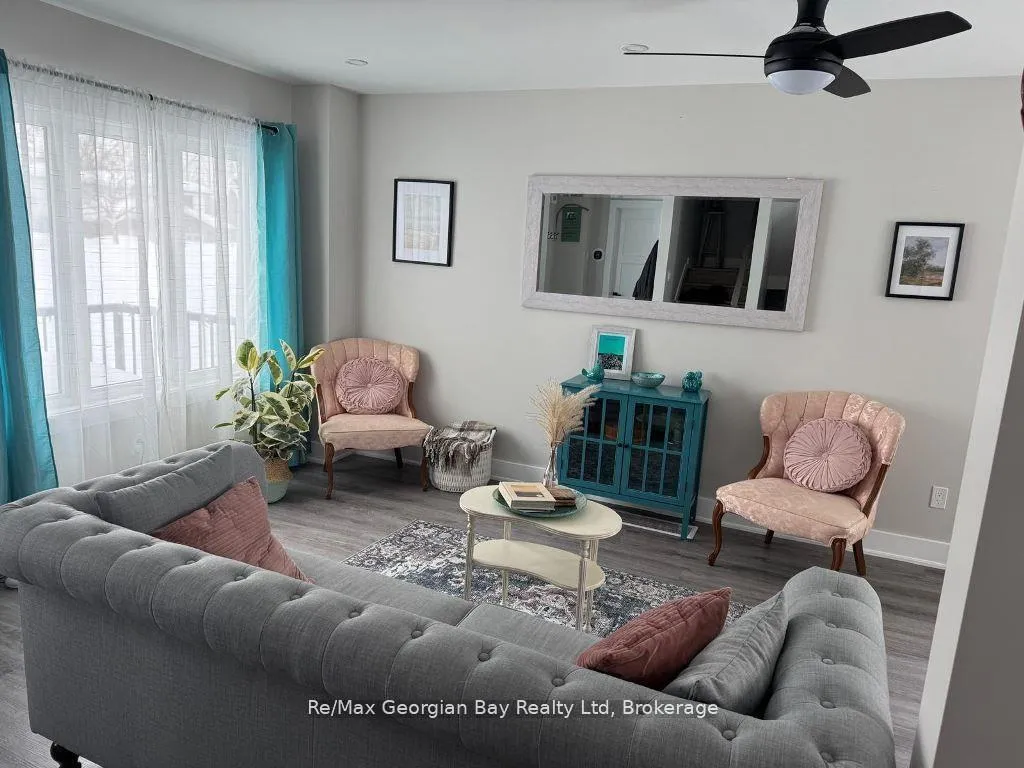 Photo 19 of 334 Rose Crescent, Midland — HOMEH