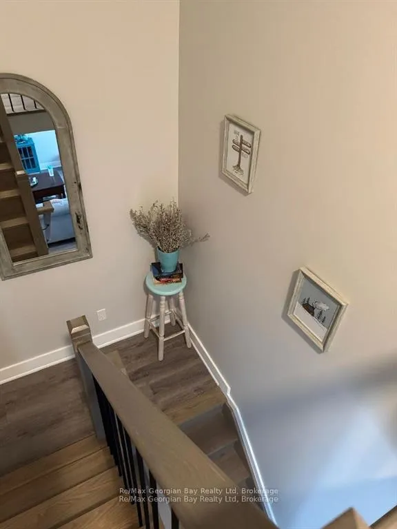 Photo 25 of 334 Rose Crescent, Midland — HOMEH