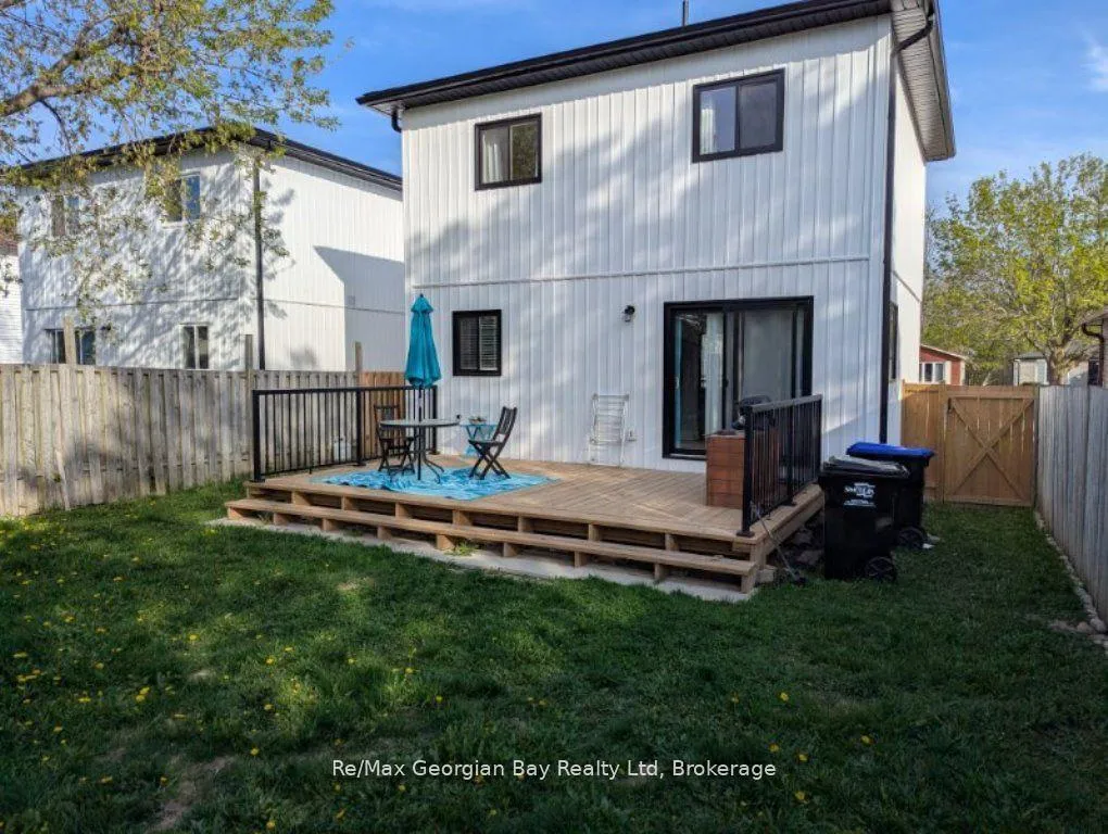 Photo 50 of 334 Rose Crescent, Midland — HOMEH