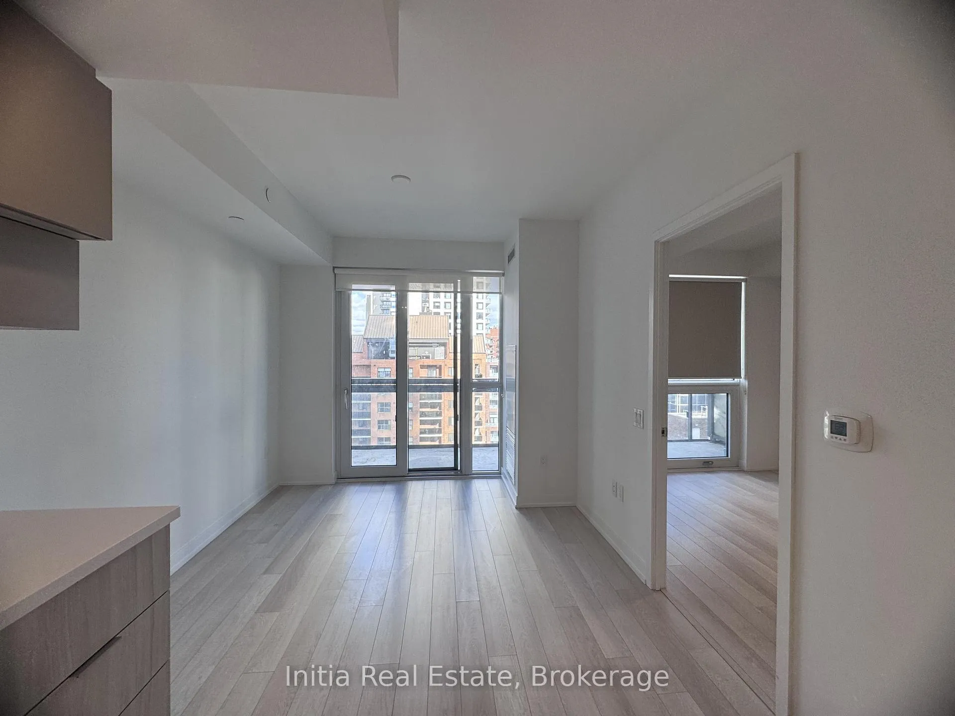 Photo 16 of Unit 802, 39 Roehampton Avenue, Toronto, Mount Pleasant West — HOMEH