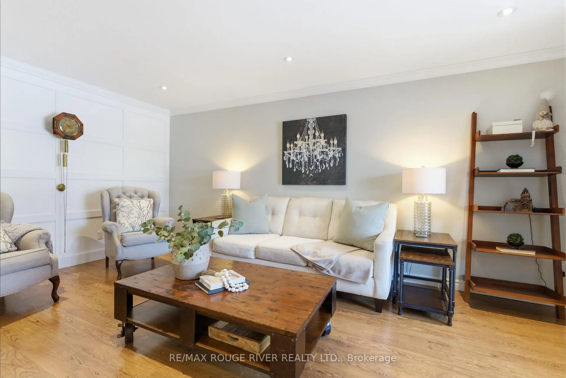 Photo 6 of 90 Robinson Crescent, Whitby, Pringle Creek — HOMEH