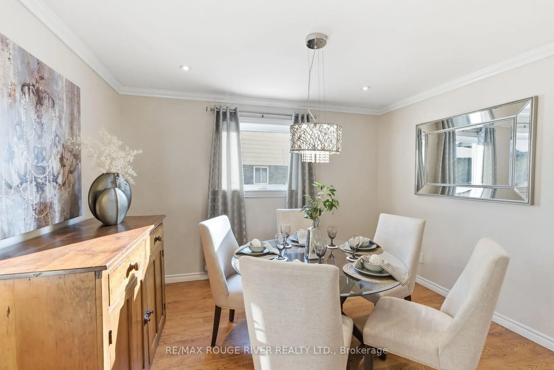 Photo 8 of 90 Robinson Crescent, Whitby, Pringle Creek — HOMEH