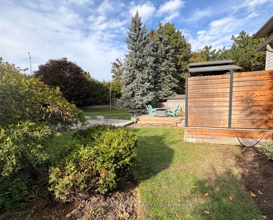 Photo 38 of 90 Robinson Crescent, Whitby, Pringle Creek — HOMEH