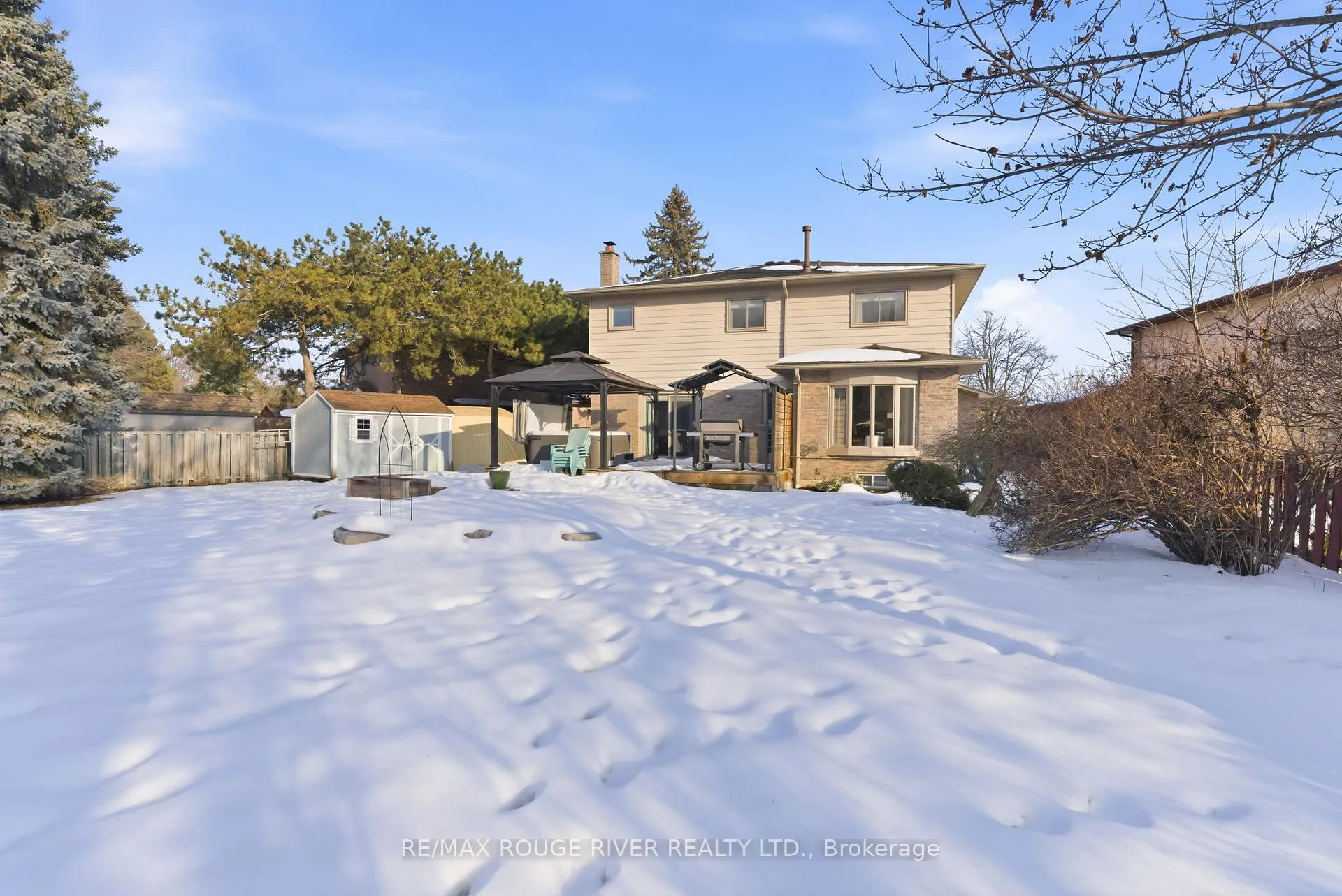Photo 42 of 90 Robinson Crescent, Whitby, Pringle Creek — HOMEH