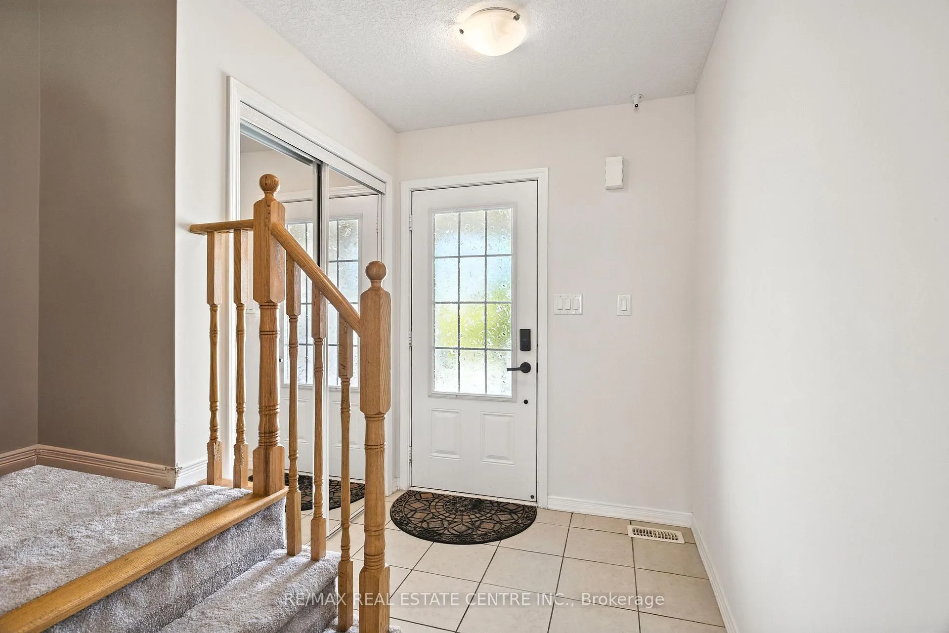 Photo 5 of 85 Thompson Road, Haldimand — HOMEH