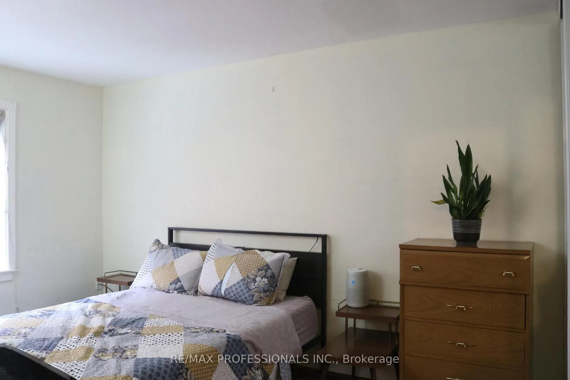 Photo 11 of Unit 206, 836 Concession Street, Hamilton, Raleigh — HOMEH